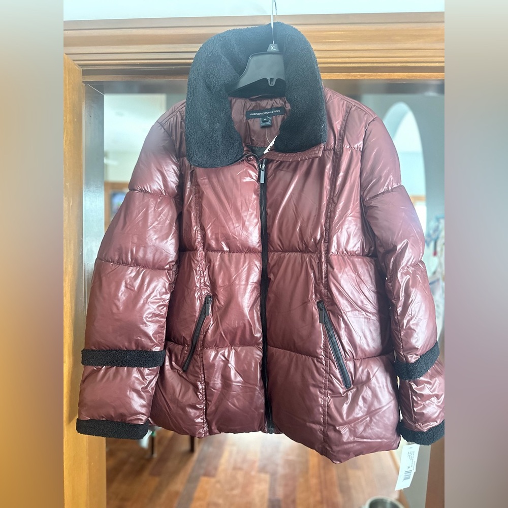 ๐ French Connection Maroon Puffer Jacket with Sherpa Detail. XL. - Picture 3 of 9